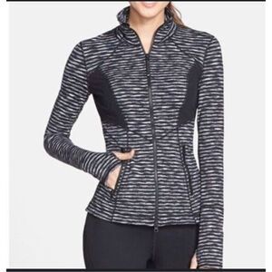 ZELLA Women's Performance Athletic Black & White Full Zip Jacket Size small peti